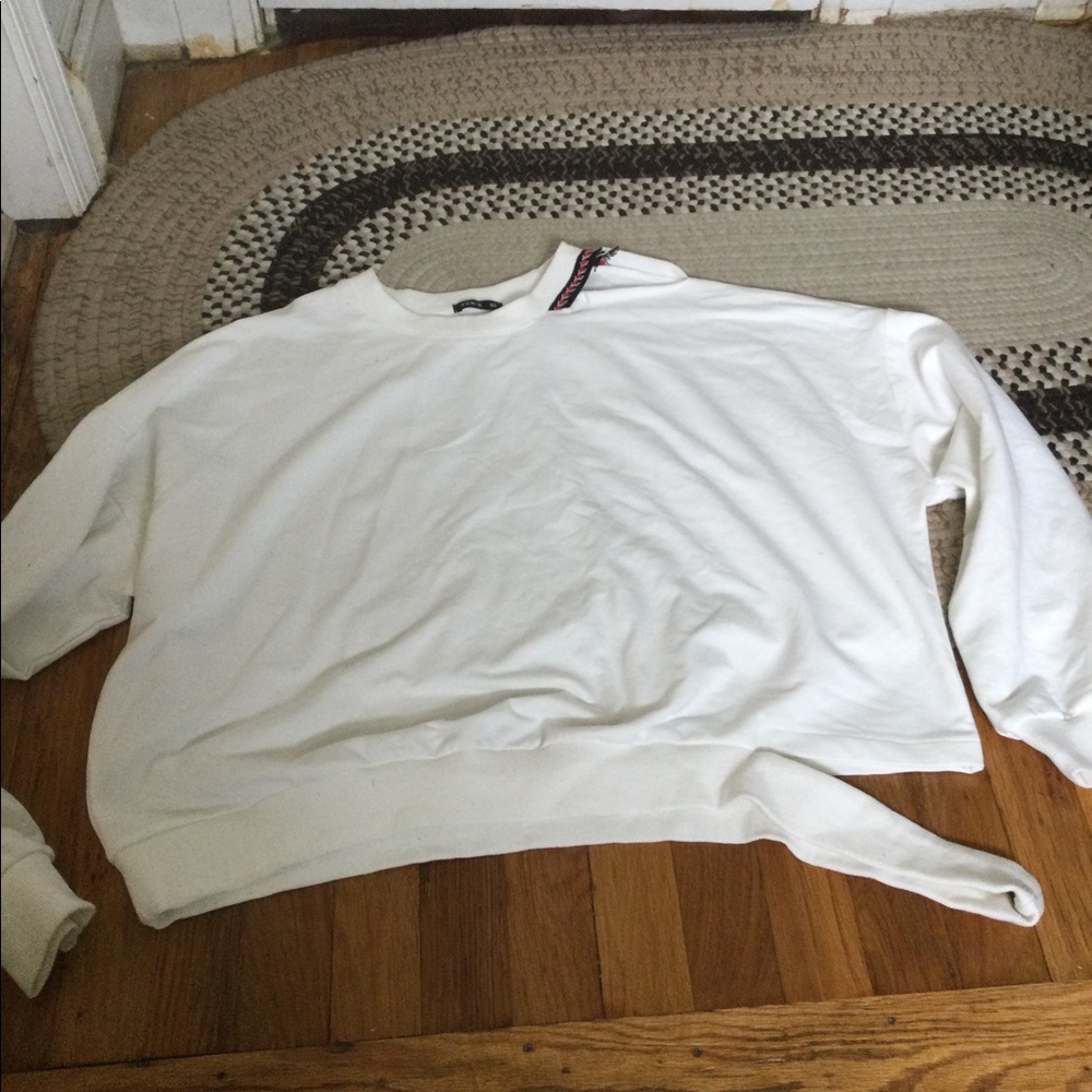White destroyed sweatshirt